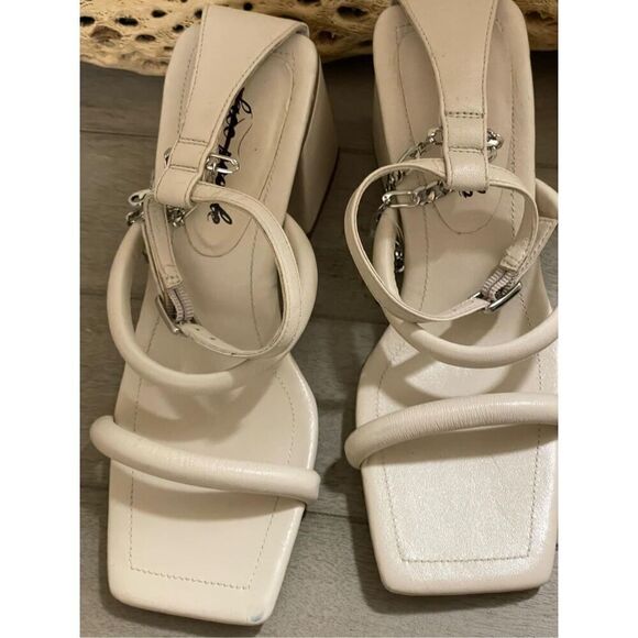 New Free  People Parker Chain Heels Size 37 - Picture 2 of 8
